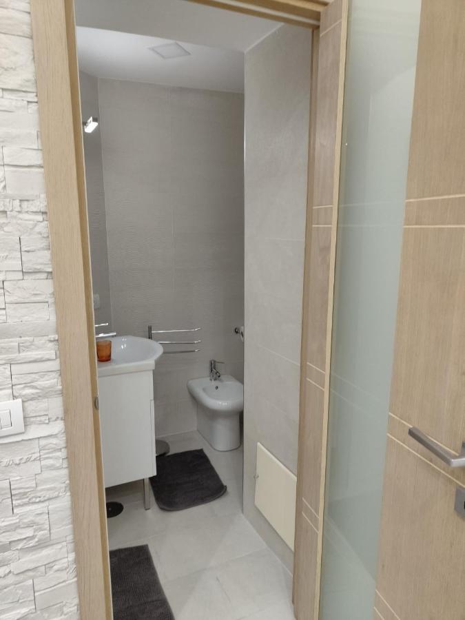 Il Geco Apartment เนเปิลส์ ภายนอก รูปภาพ
