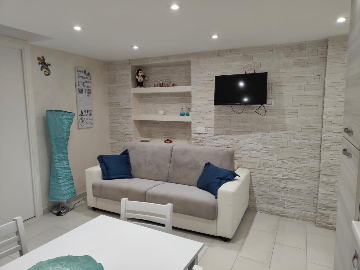 Il Geco Apartment เนเปิลส์ ภายนอก รูปภาพ