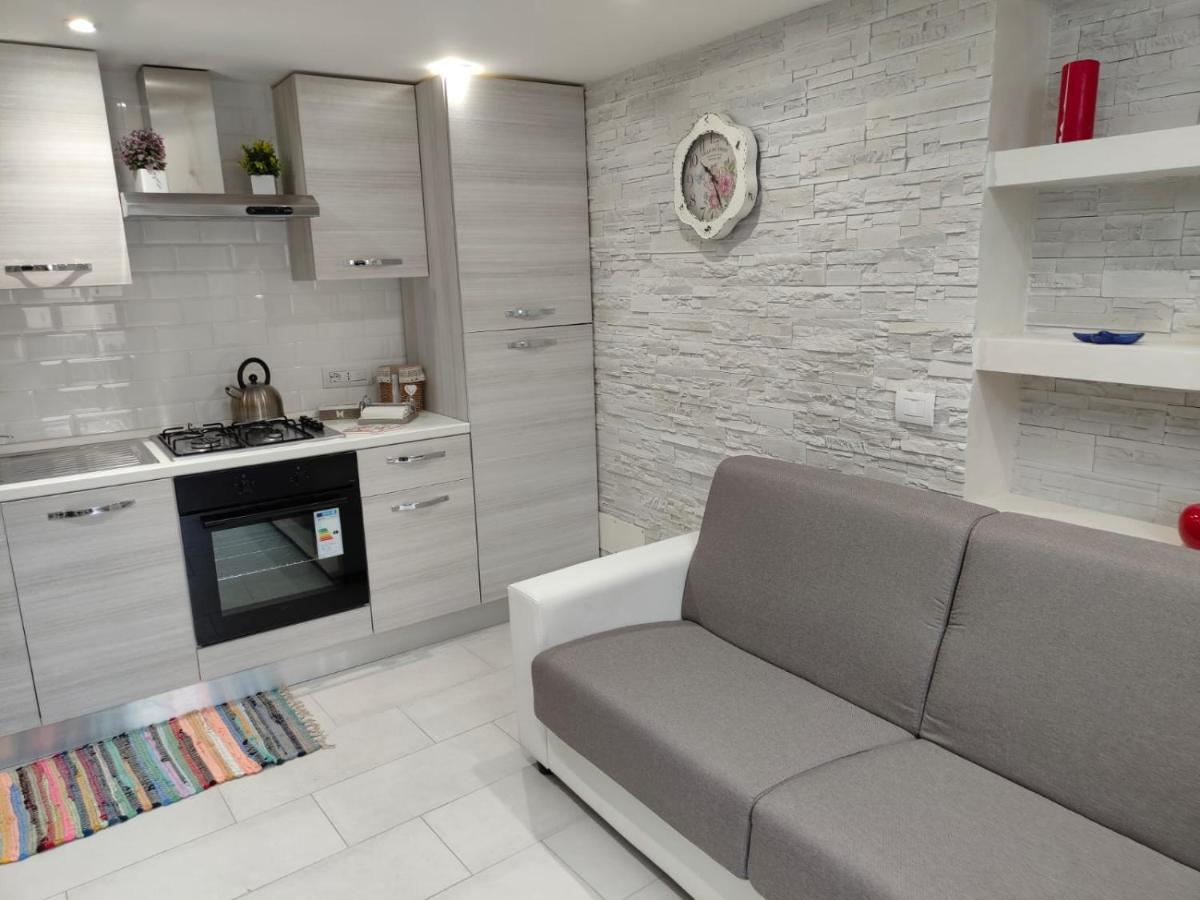 Il Geco Apartment เนเปิลส์ ภายนอก รูปภาพ